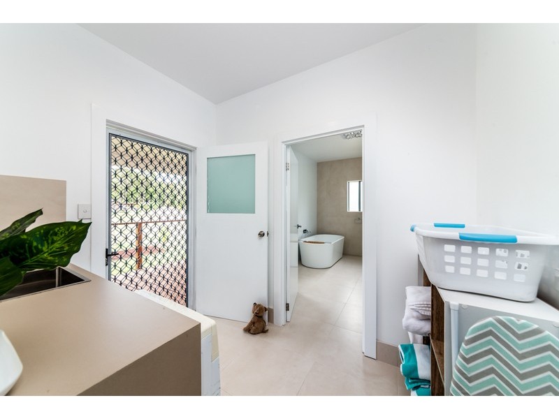 97 Silverwood Drive, Cooroibah QLD 4565