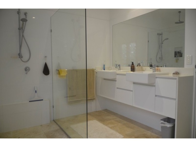 21 Coral Tree Avenue, Noosa Heads QLD 4567