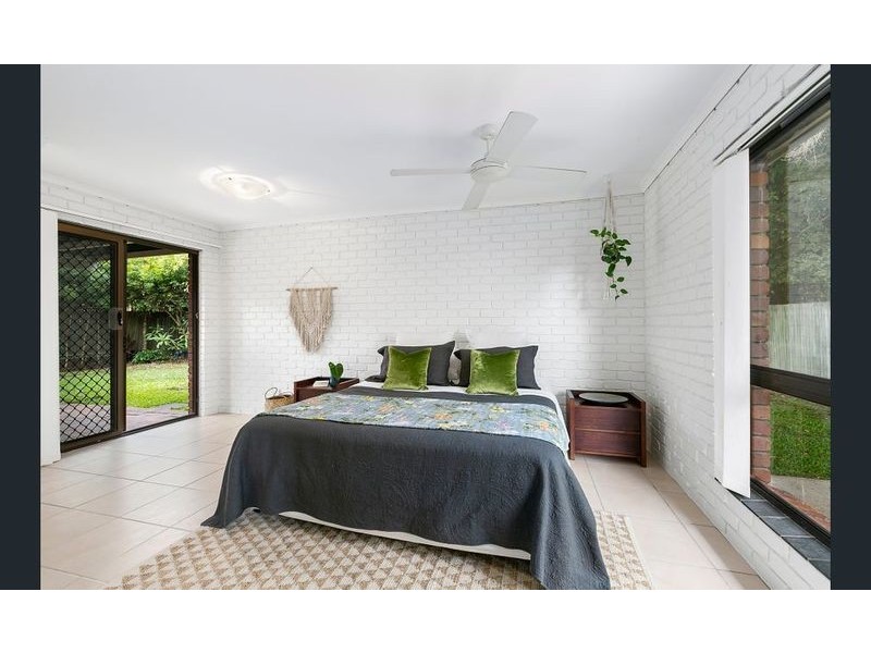 4 Hillcrest Avenue, Tewantin QLD 4565