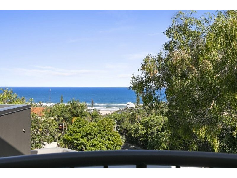 27 Seaview Tce, Sunshine Beach QLD 4567