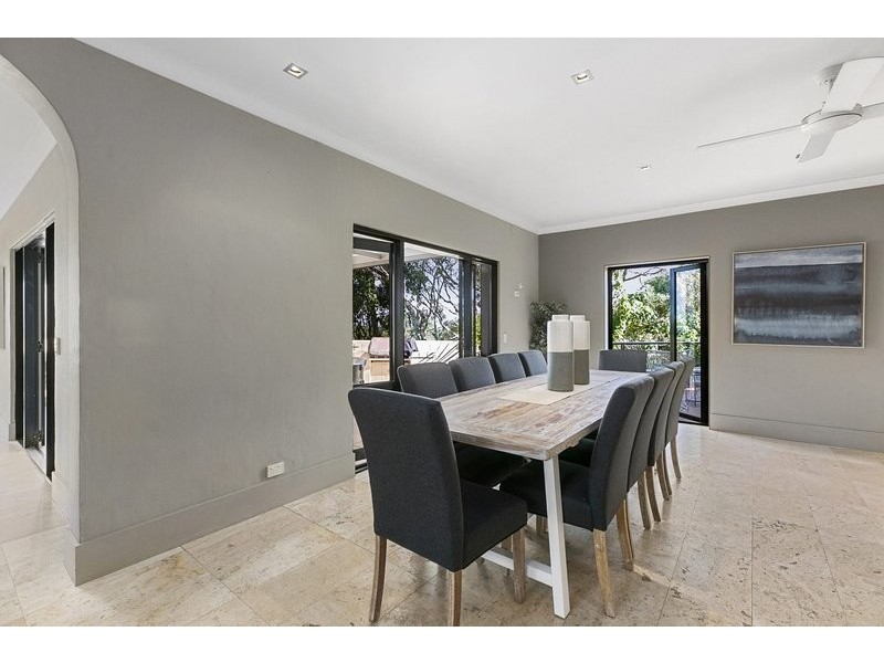 27 Seaview Tce, Sunshine Beach QLD 4567