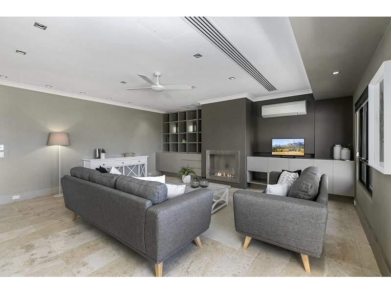 27 Seaview Tce, Sunshine Beach QLD 4567