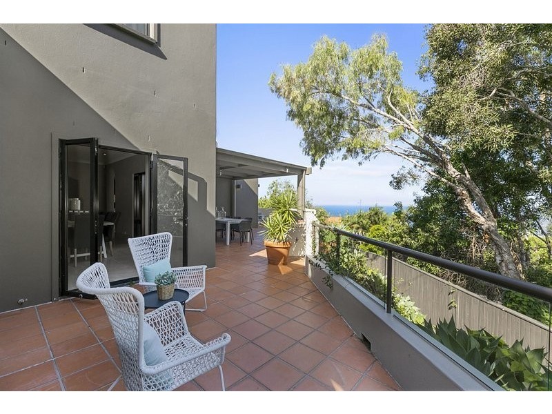 27 Seaview Tce, Sunshine Beach QLD 4567