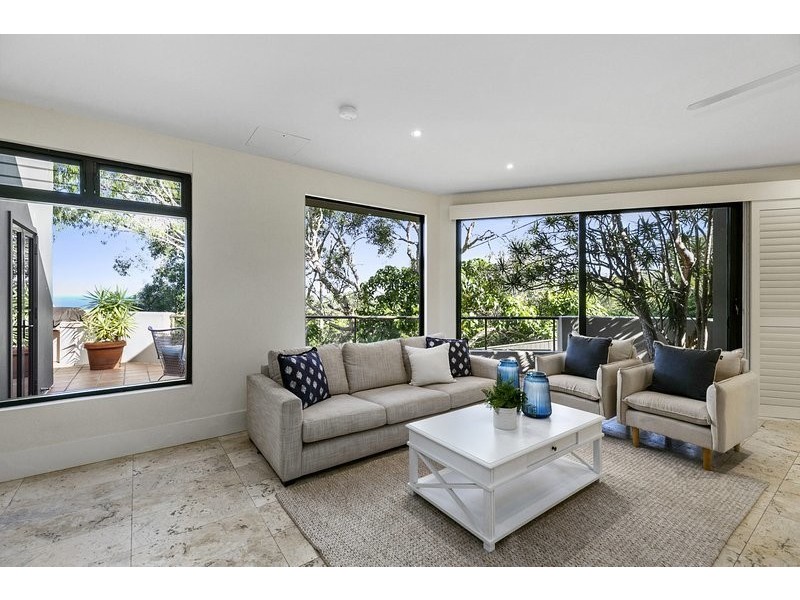 27 Seaview Tce, Sunshine Beach QLD 4567