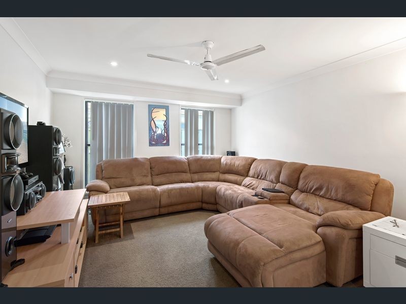 11 Thomson Place, Peregian Springs QLD 4573