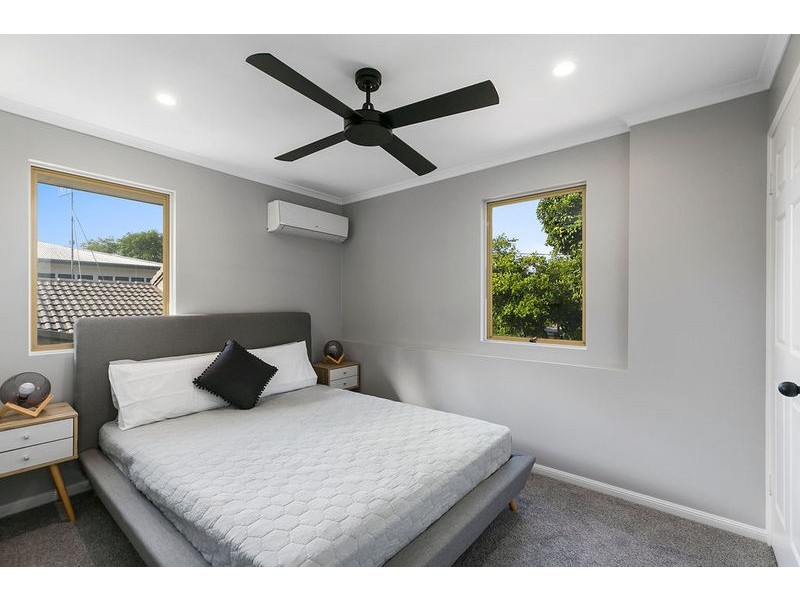 2/37-39 Thomas Street, Noosaville QLD 4566