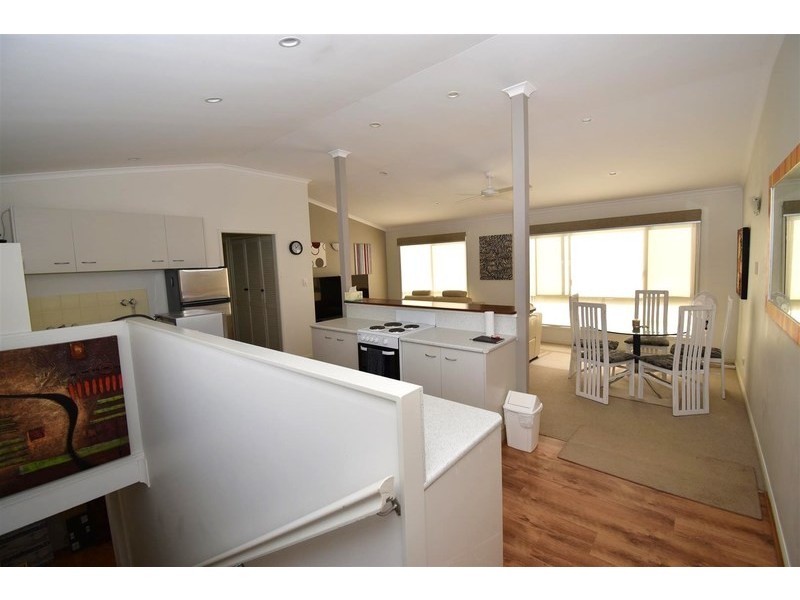 2/50 Elizabeth Street, Noosaville QLD 4566