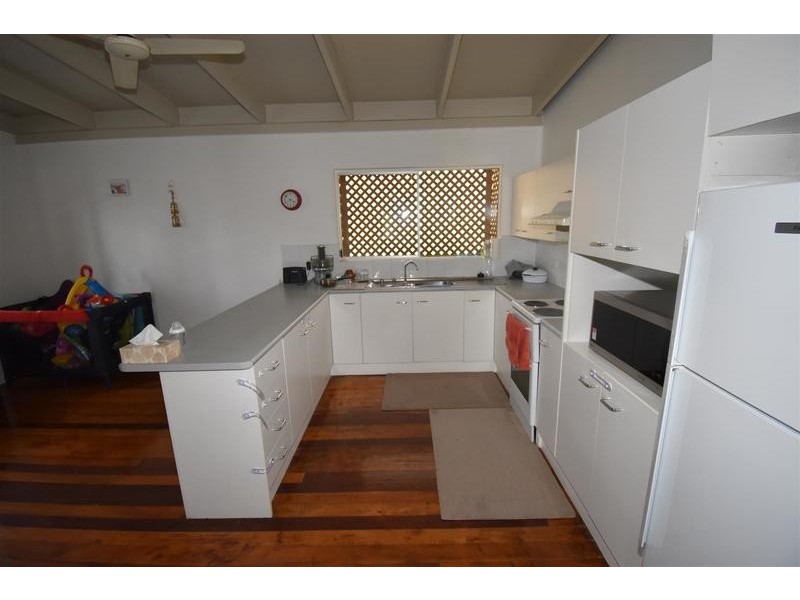 4 William St, Tewantin QLD 4565