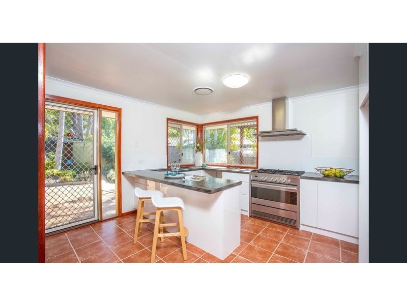 11 Maple Ave, Tewantin QLD 4565