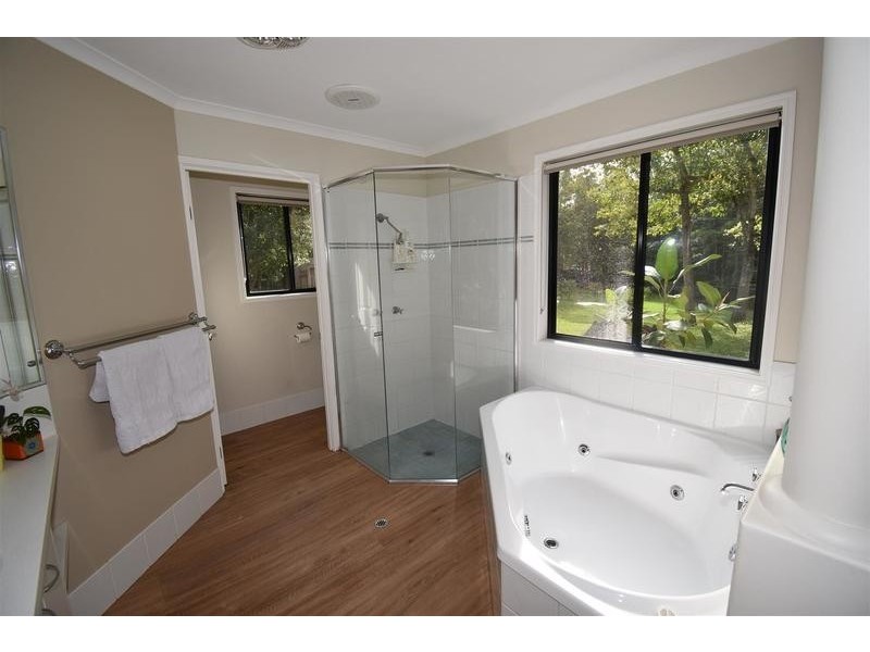 26 Kingsgate Drive, Tinbeerwah QLD 4563