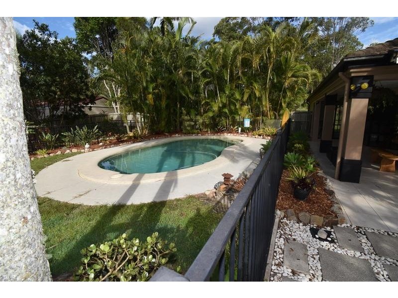 26 Kingsgate Drive, Tinbeerwah QLD 4563