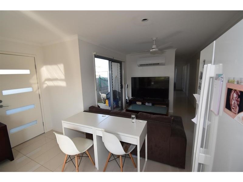 2/5 Cypress Place, Peregian Springs QLD 4573