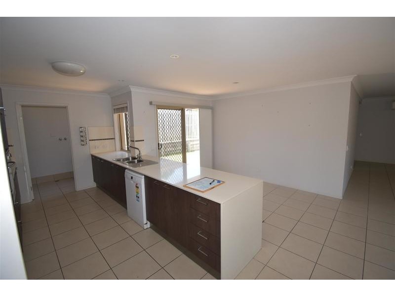 4 Kingmill Circ, Peregian Springs QLD 4573