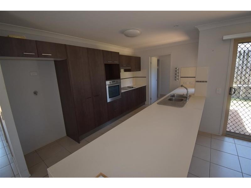 4 Kingmill Circ, Peregian Springs QLD 4573