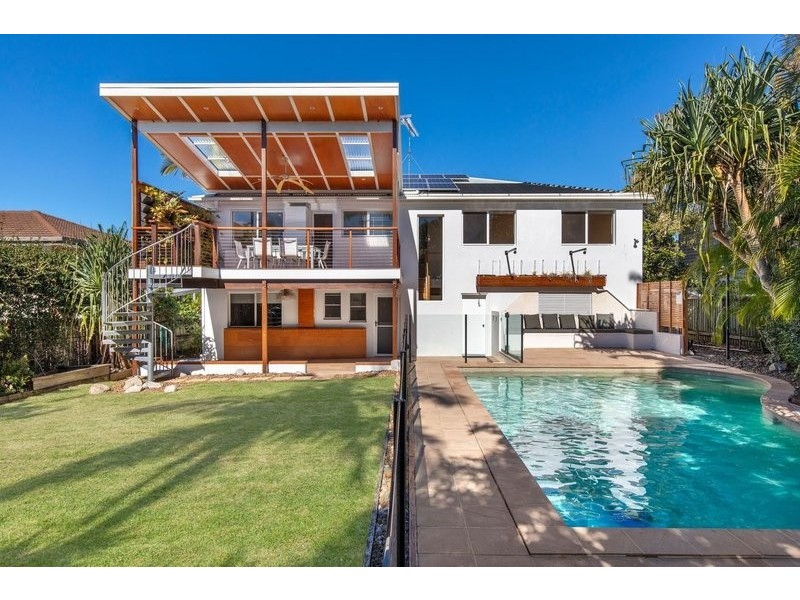 20 Ray Street, Sunshine Beach QLD 4567