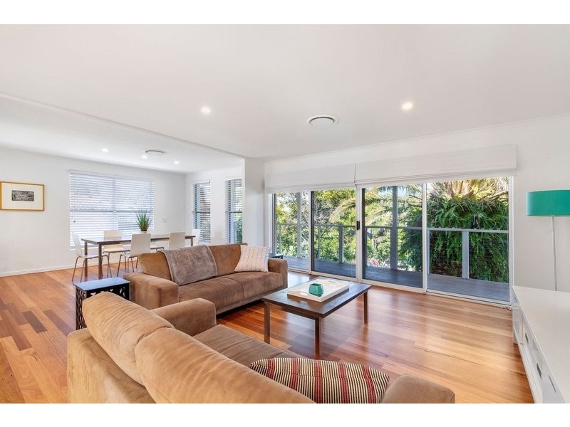 20 Ray Street, Sunshine Beach QLD 4567