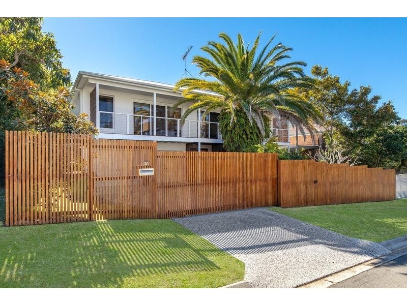 20 Ray Street, Sunshine Beach QLD 4567