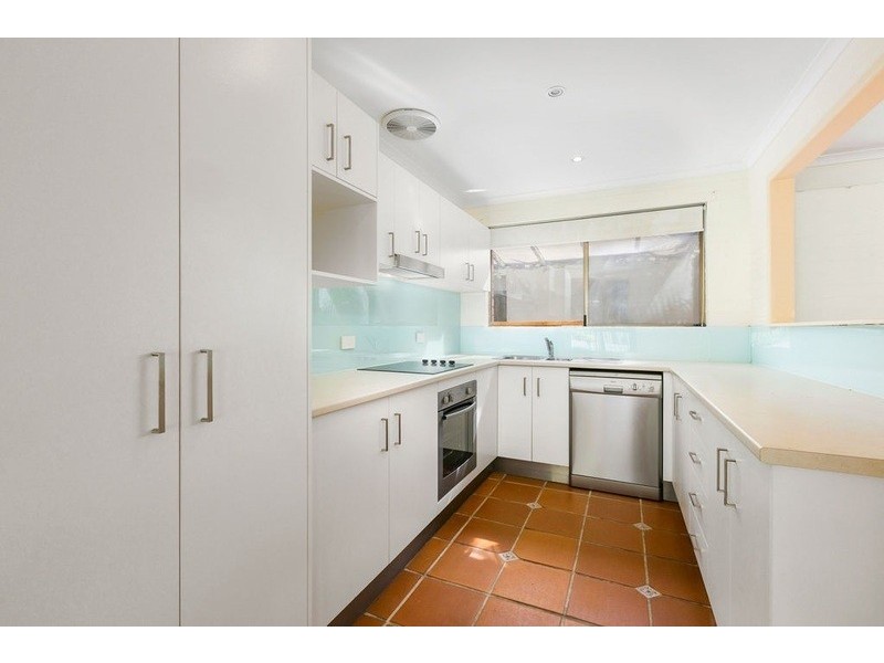 4 Lagoona Drive, Noosa Heads QLD 4567