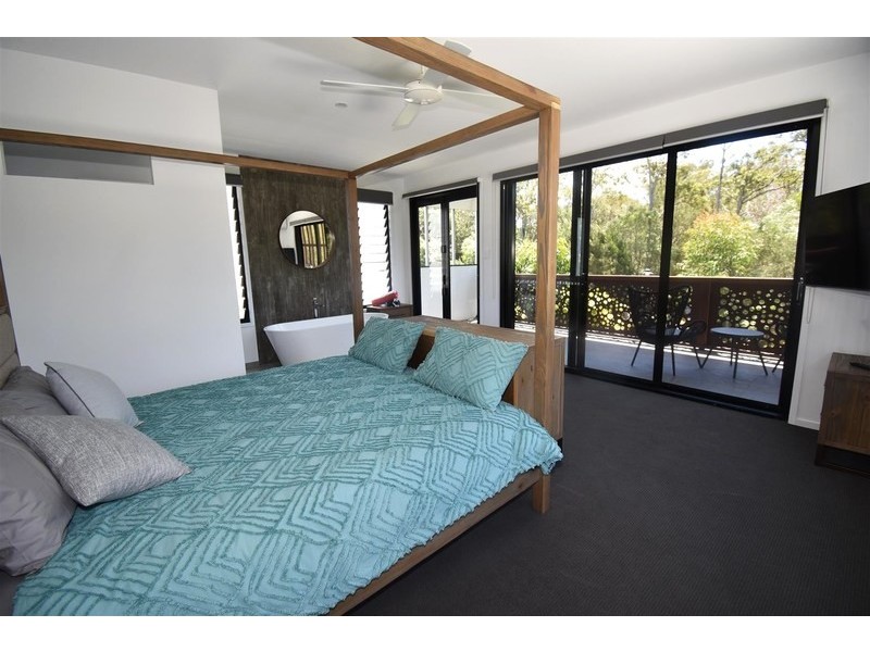10 Azolla Circuit, Noosaville QLD 4566