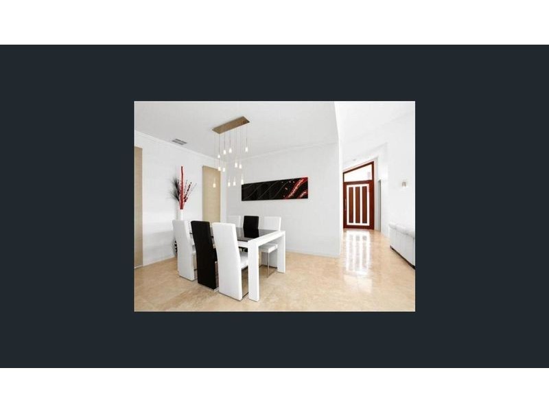 17 Waterline Close, Mount Coolum QLD 4573