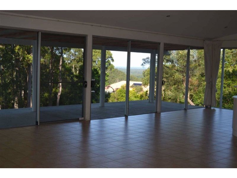 210 Tallgum Avenue, Doonan QLD 4562