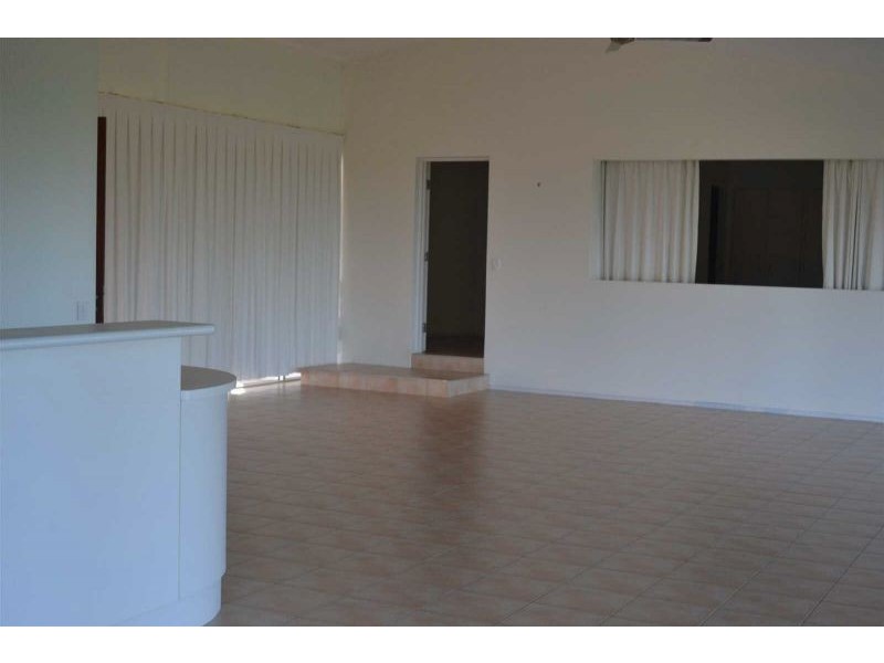 210 Tallgum Avenue, Doonan QLD 4562