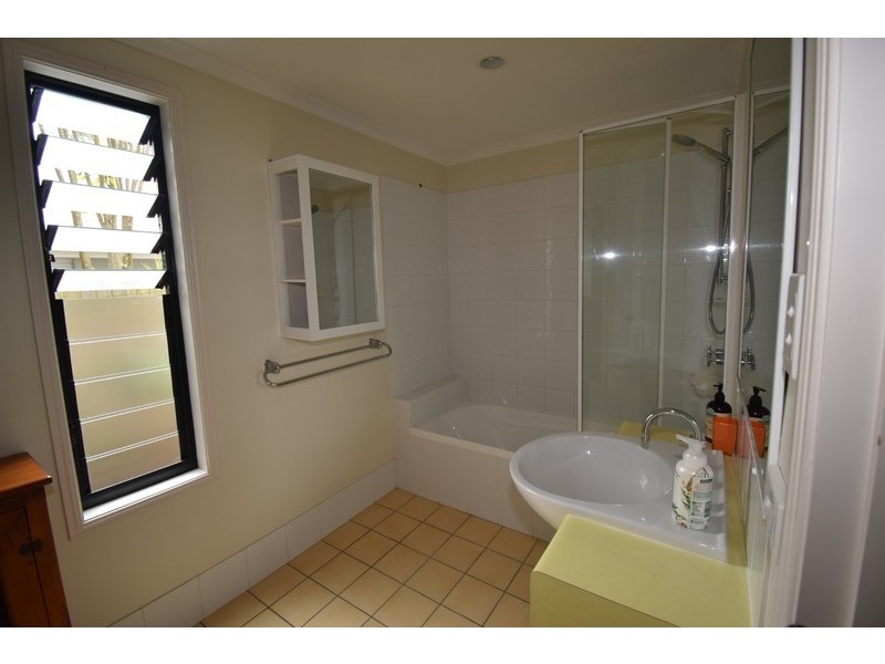 1/9 Hill Street, Sunshine Beach QLD 4567