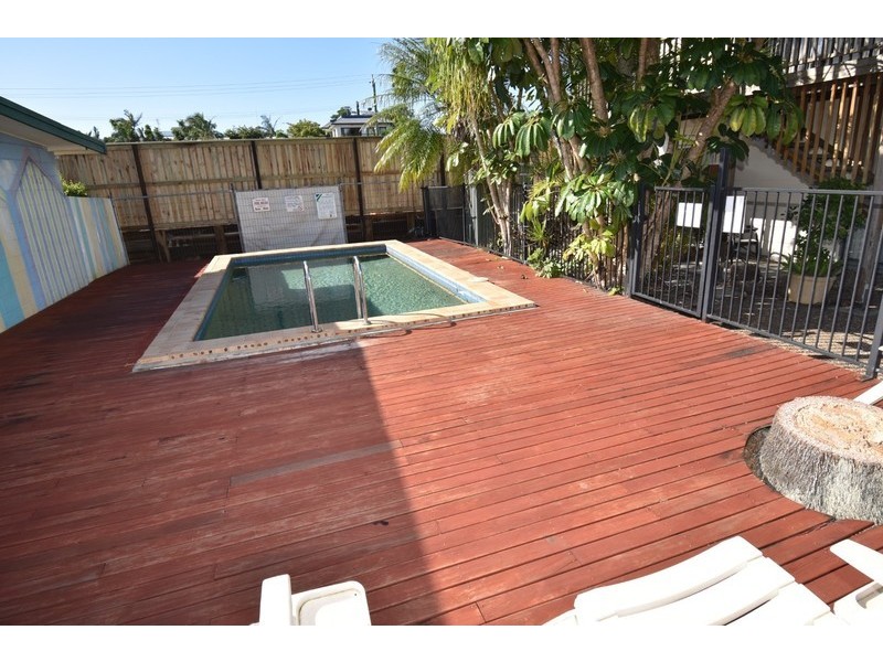 1/30 James St, Noosaville QLD 4566