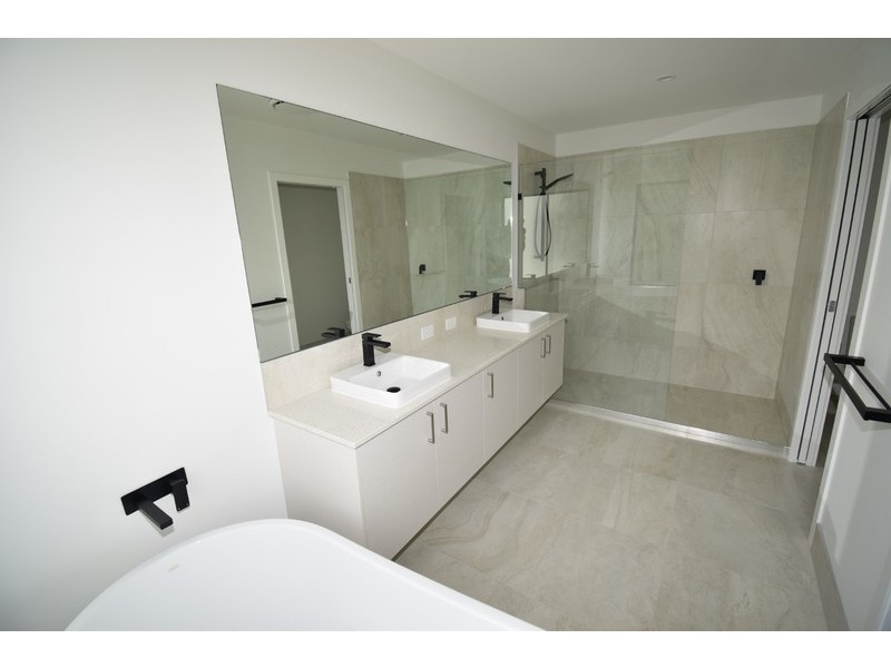 154 Balgownie Drive, Peregian Springs QLD 4573