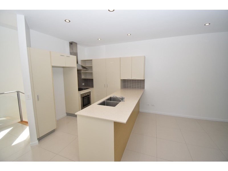 2/36 Ventura Street, Sunrise Beach QLD 4567
