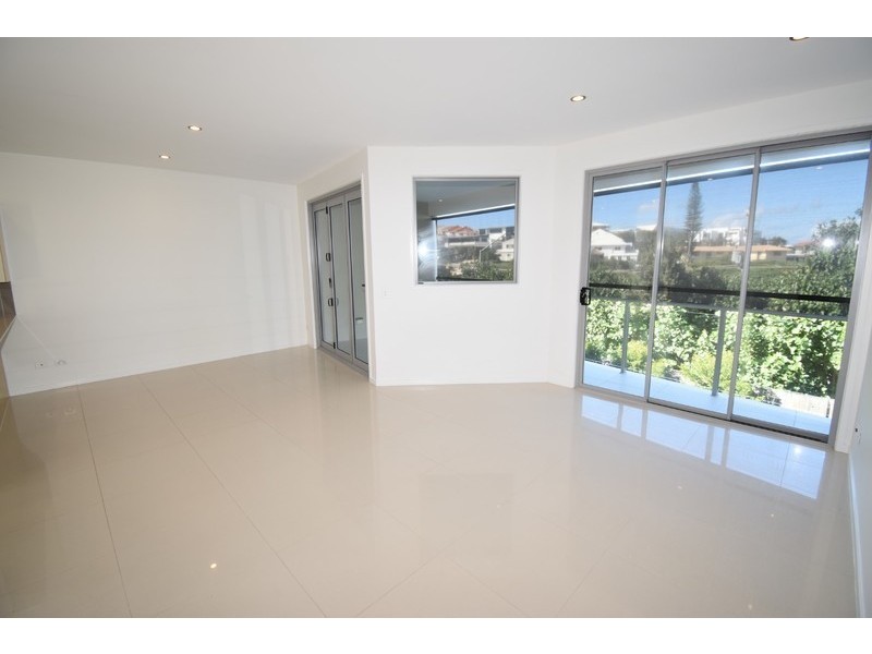 2/36 Ventura Street, Sunrise Beach QLD 4567