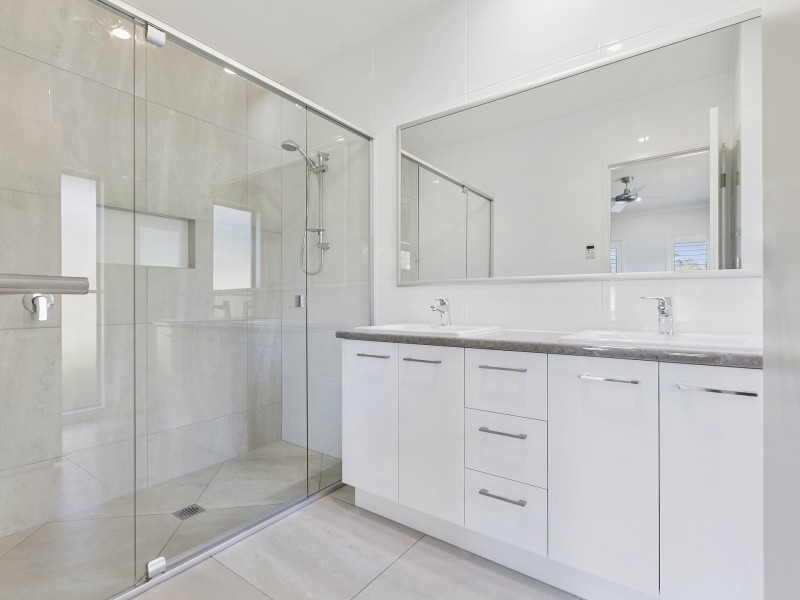 12 Agathis Place, Noosaville QLD 4566