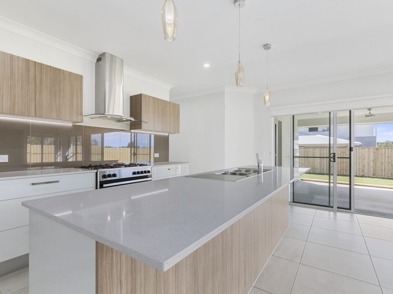 12 Agathis Place, Noosaville QLD 4566