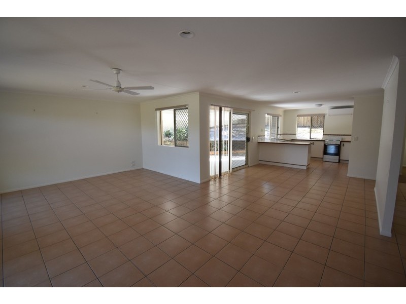 16 Twilight Street, Sunrise Beach QLD 4567