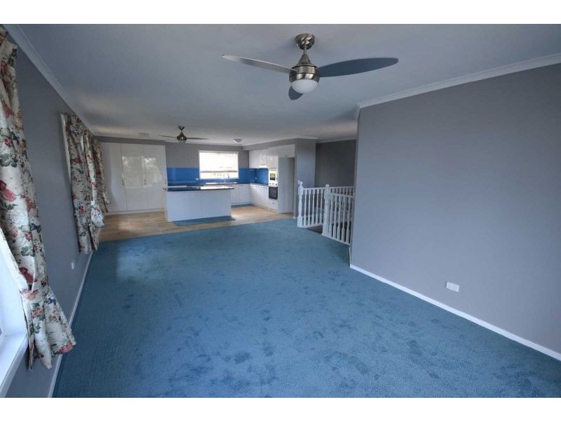 2/11 Ventura Street, Sunrise Beach QLD 4567