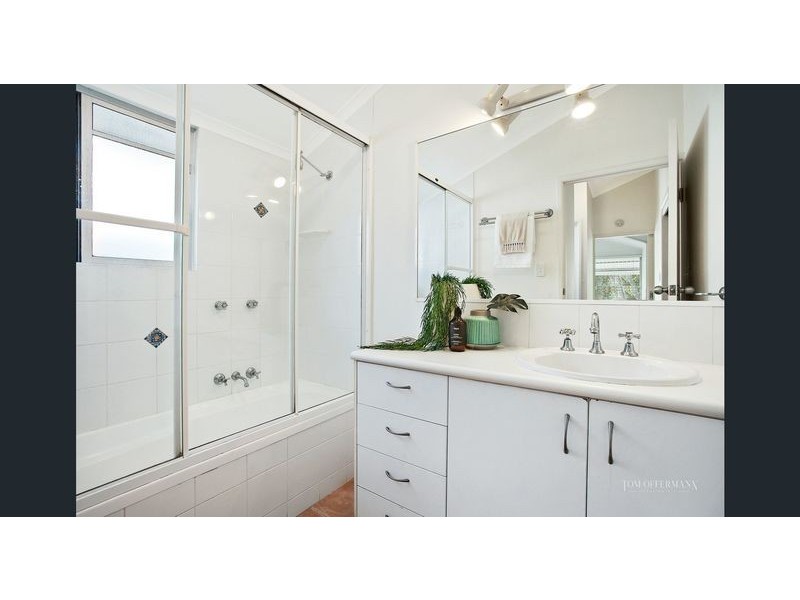 4 Sydney Street, Tewantin QLD 4565