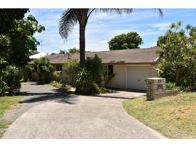 28 Victory Crescent, Sunrise Beach QLD 4567