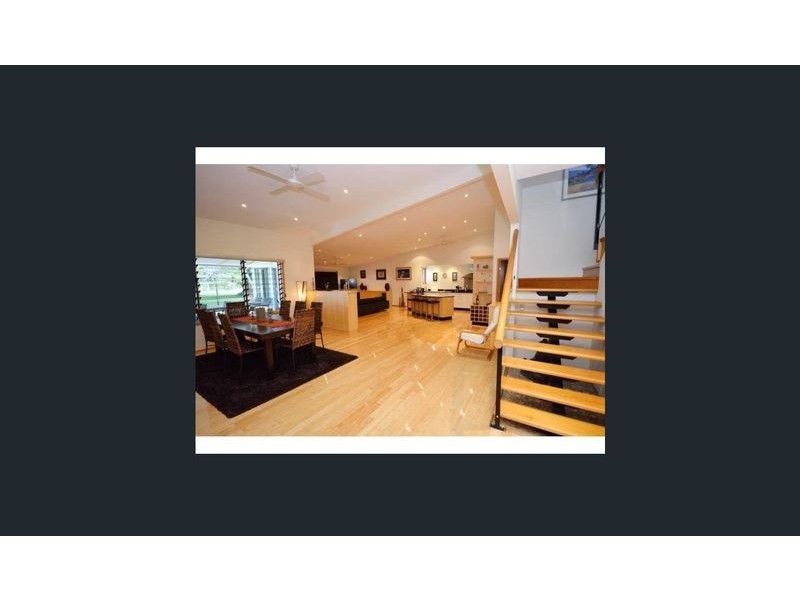 27 Creek Rd, Noosaville QLD 4566