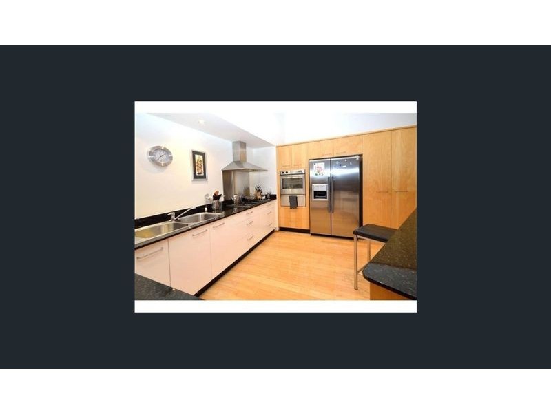 27 Creek Rd, Noosaville QLD 4566