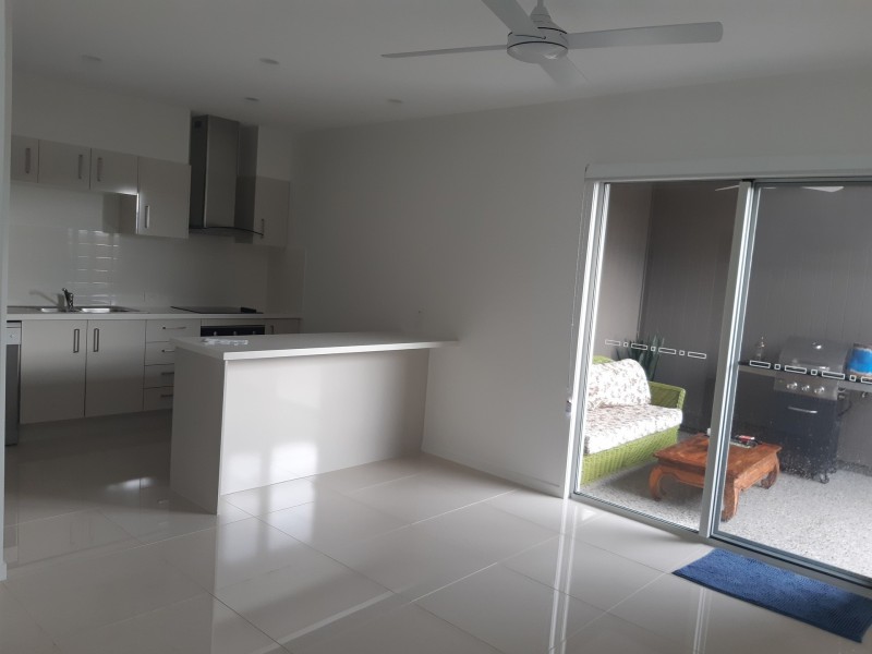 2/11 Kurrajong Circuit, Peregian Springs QLD 4573