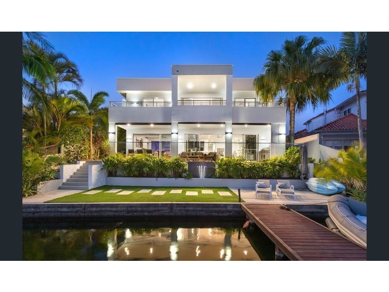 13 Waterside Court, Noosa Waters QLD 4566