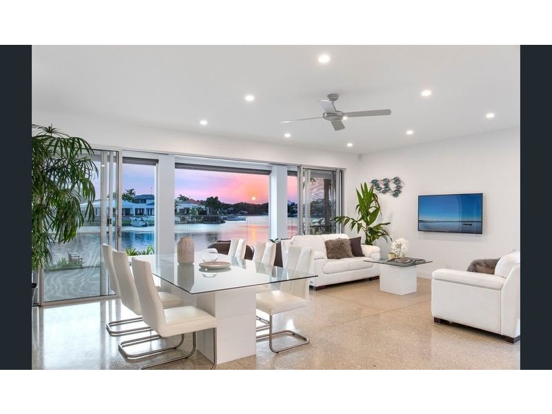 13 Waterside Court, Noosa Waters QLD 4566