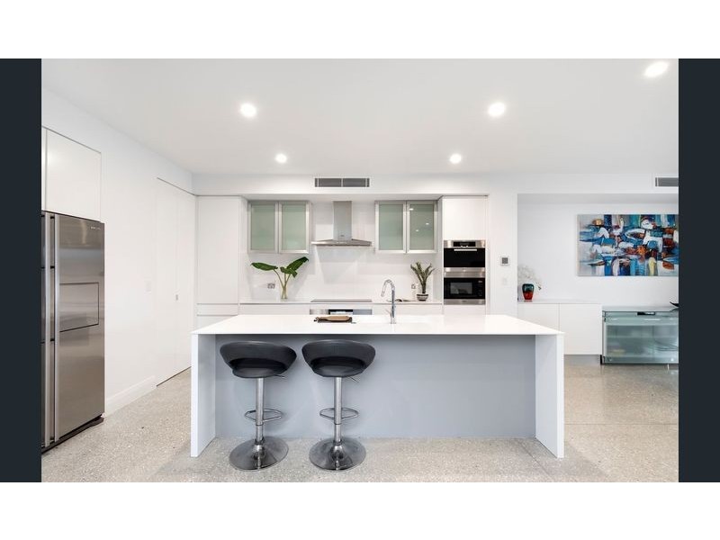 13 Waterside Court, Noosa Waters QLD 4566