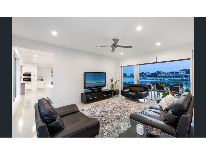 13 Waterside Court, Noosa Waters QLD 4566