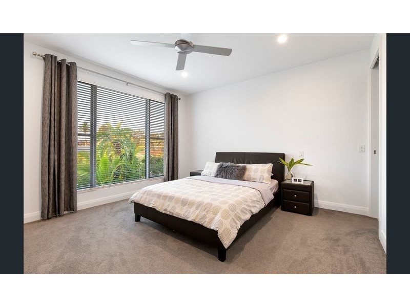 13 Waterside Court, Noosa Waters QLD 4566