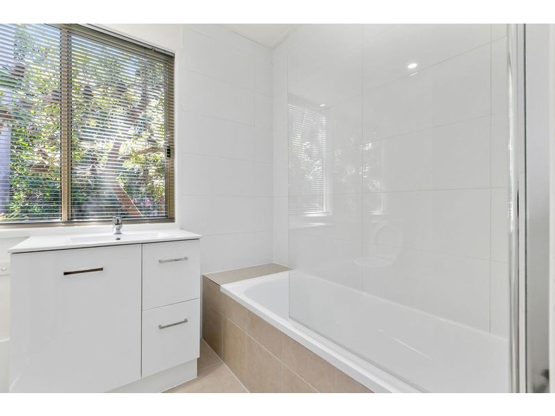 42 Ben Lexcen Dr, Sunrise Beach QLD 4567