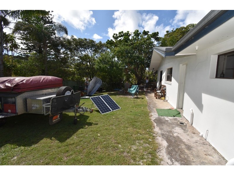 10 Woodland Dr, Peregian Beach QLD 4573