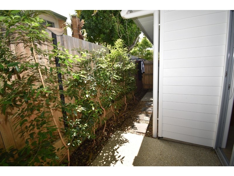 2/85 Poinciana Ave, Tewantin QLD 4565