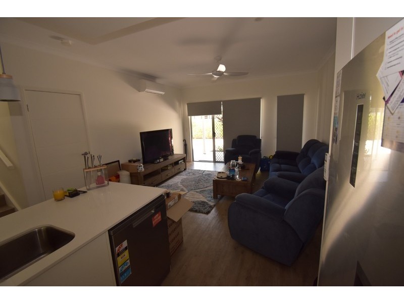 2/85 Poinciana Ave, Tewantin QLD 4565