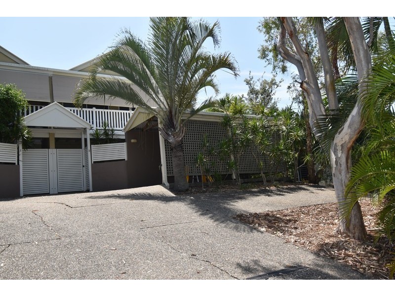 2/22 Orealla Cres, Sunrise Beach QLD 4567